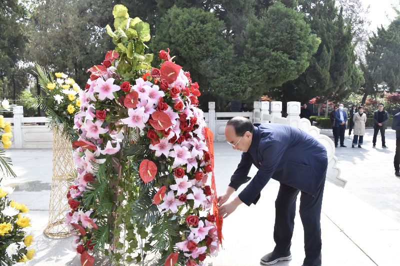 米兰网页版·官方站在线登入-米兰(中国)
党委赴兰考开展党史学习教育主题实践活动